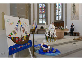 Dankgottesdienst der Kommunionkinder (Foto: Karl-Franz Thiede)